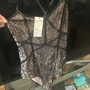 Lace bodysuit nude and black